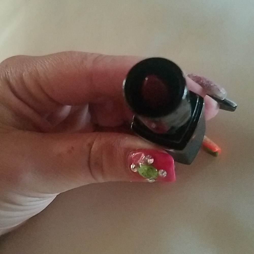 Younique Moonstruck Opulence lipstick - Picture 5 of 7